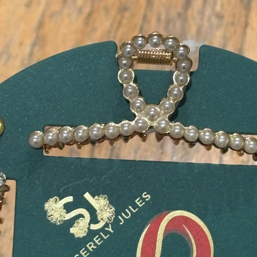 NWT Sincerely Jules Hair Clip Set with Crystals and Pearls